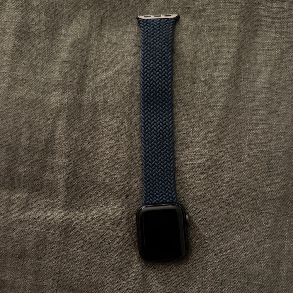 Apple Watch SE 40mm (face only)